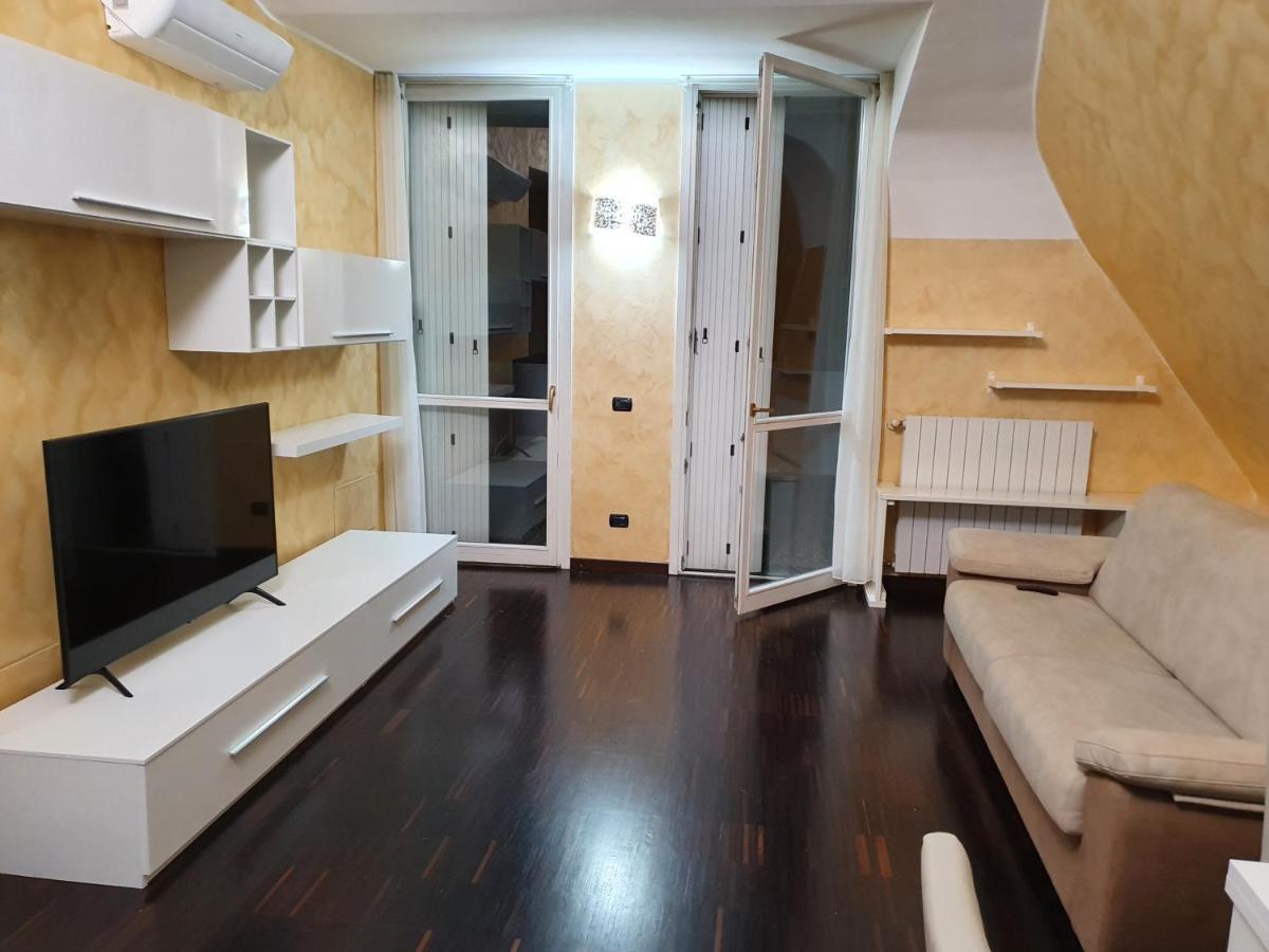 Apartmán Milano Malpensa Grandi Mansarda Attico Gallarate Exteriér fotografie